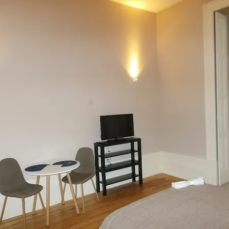 Apartment Market Place